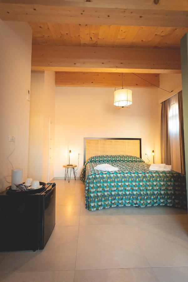 Via Siena 4 - Suites & Rooms Marina di Cecina Eksteriør bilde