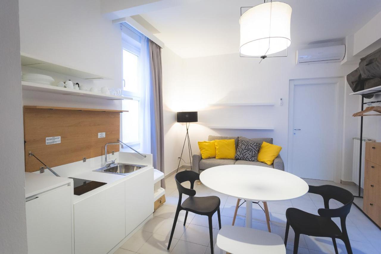 Via Siena 4 - Suites & Rooms Marina di Cecina Eksteriør bilde