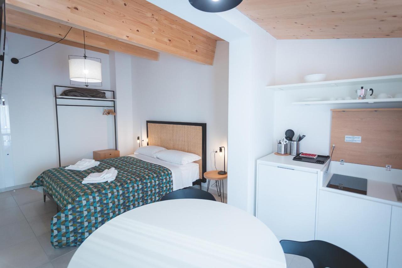Via Siena 4 - Suites & Rooms Marina di Cecina Eksteriør bilde