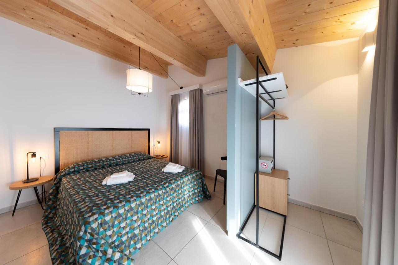 Via Siena 4 - Suites & Rooms Marina di Cecina Eksteriør bilde